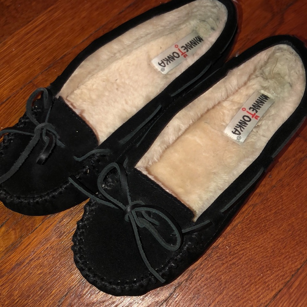 Black  “Cally” moccasins
